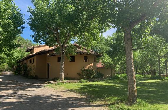 Bâtiment de services